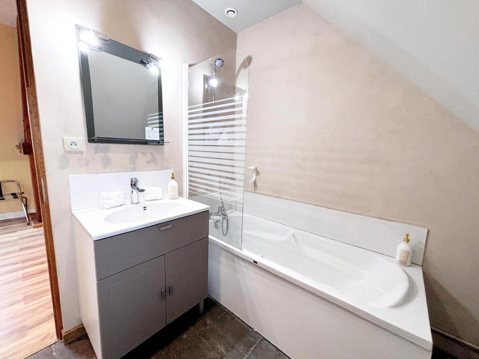 Apartment La Longere T3 - Au Golf De - Parking - Wifi - 4 Pers Belleme