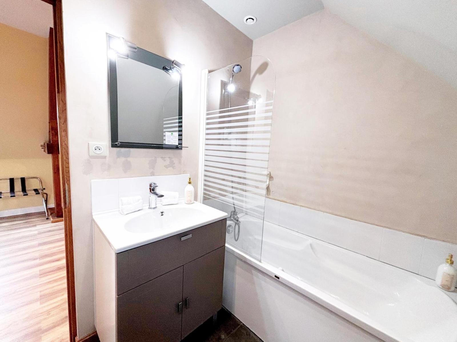 Apartment La Longere T3 - Au Golf De - Parking - Wifi - 4 Pers *